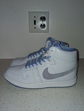 WOMENS 11, 9.5M - NIKE JORDAN AIR SHIP PE SP, FORGET-ME-NOTS FROM BUD TO FLOWER.
